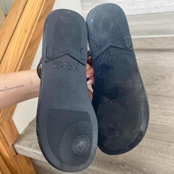 Michael Kors Jelly Sandals in Navy - Size 7 - Picture 4 of 4